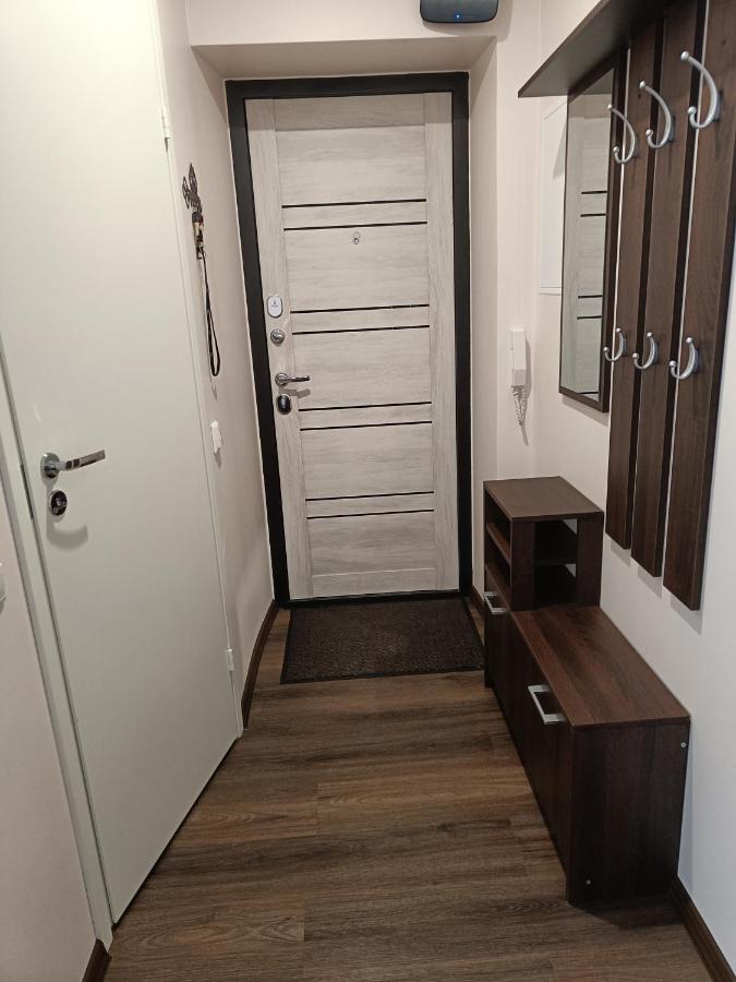 Narvacenter 2, рядом с границей Нарва
